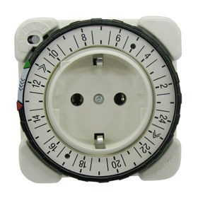 Kellokytkin Timer AT 1
